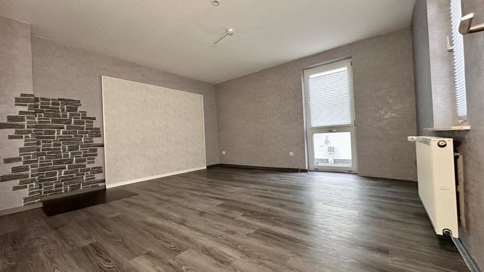 Einfamilienhaus Wolfhagen - 7 Zimmer, 200 m&sup2;, 980&euro; | Angebot:26136504