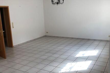 Wohnung Kirkel - 2.5 Zimmer, 75 m&sup2;, 590&euro; | Angebot:25361031