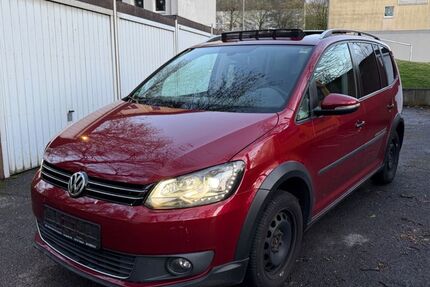 VW Touran 173.330 km 7.990 &euro; Essen 45326