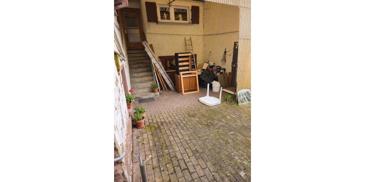 Einfamilienhaus Eppelborn - 7 Zimmer, 218 m&sup2;, 190.000&euro; | Angebot:26366733