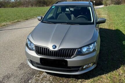 Skoda Fabia 59.000 km 9.300 &euro; Altenstadt 86972