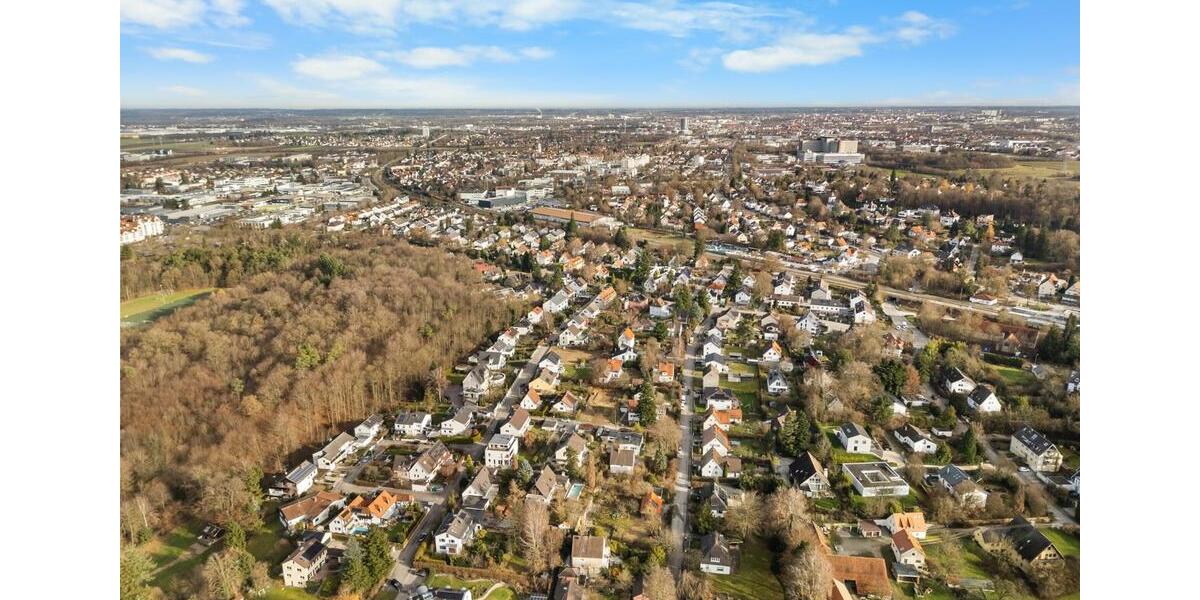 Einfamilienhaus Neusäß - 6 Zimmer, 193 m&sup2;, 2.900&euro; | Angebot:23838311