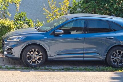 Ford Kuga 80.000 km 22.500 &euro; Germering 82110