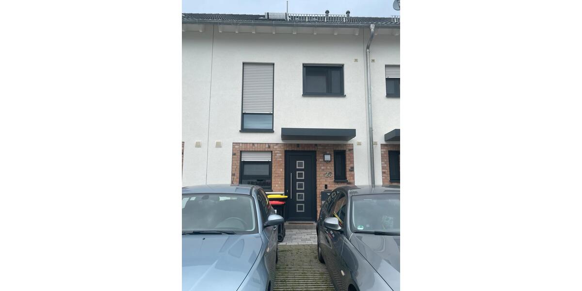 Reihenhaus Hanau Großauheim - 5 Zimmer, 130 m&sup2;, 1.830&euro; | Angebot:26591387