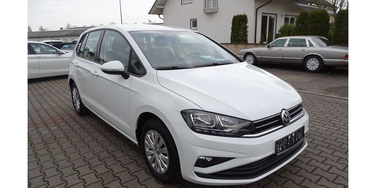 VW Golf Sportsvan 91.604 km 10.990 &euro; Rodgau 63110