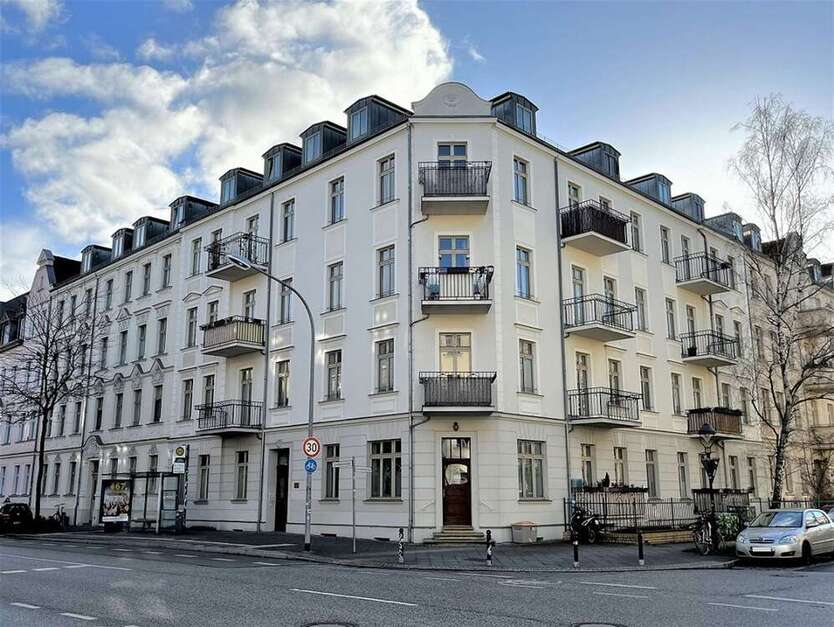 Wohnung zum Kaufen in Potsdam 305.000 € 61.86 m²
