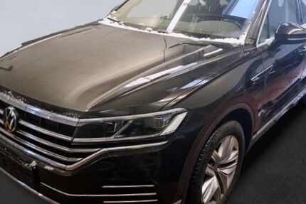 VW Touareg 40.597 km 48.979 &euro; Gera 07546