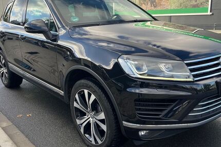 VW Touareg 193.000 km 19.500 € Mülheim 45473