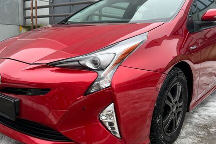 Toyota Prius 157.426 km 13.980 &euro; Berlin 13353