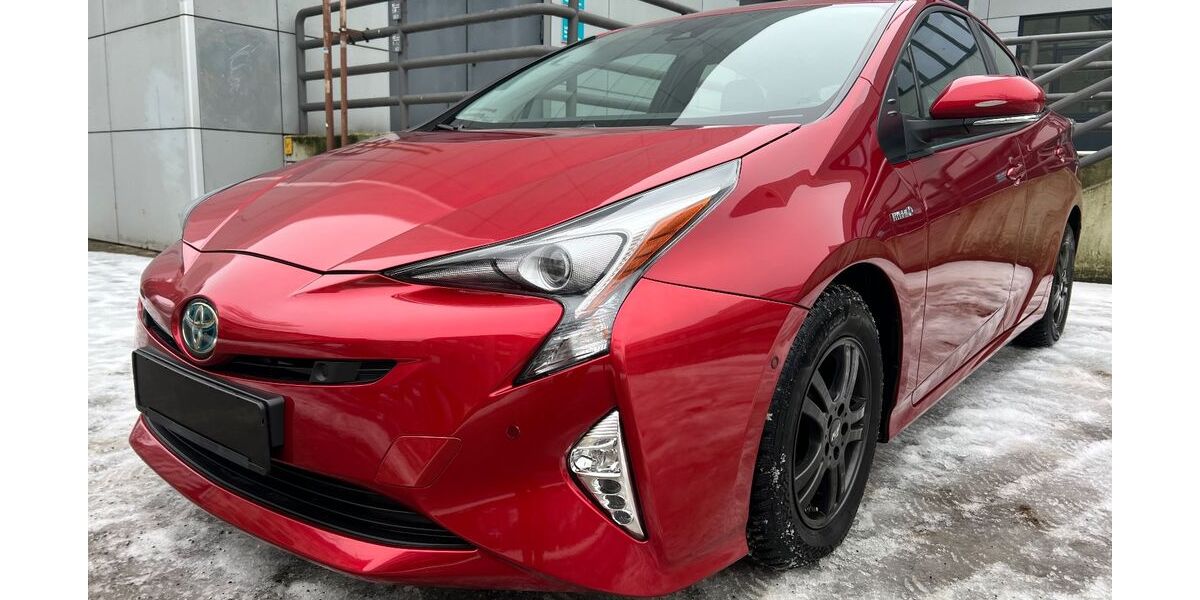 Toyota Prius 157.426 km 13.980 &euro; Berlin 13353