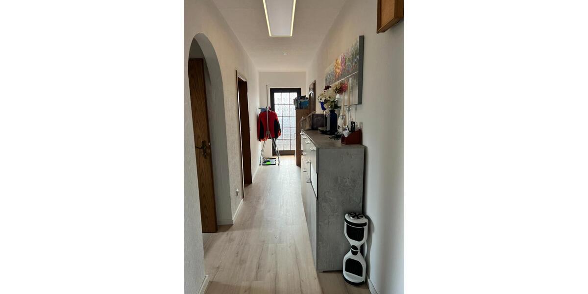 Maisonettenwohnung Kirchardt - 6 Zimmer, 170 m&sup2;, 1.300&euro; | Angebot:26664676