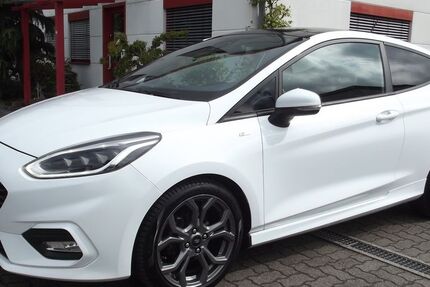 Ford Fiesta 121.485 km 8.400 &euro; Bruchsal 76646