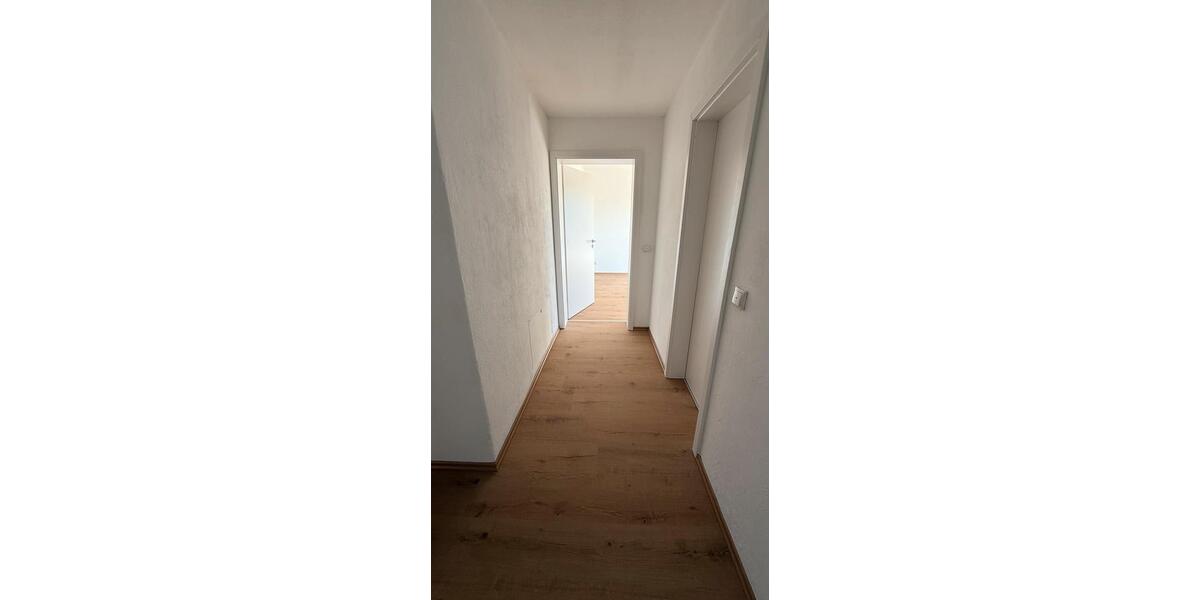 Etagenwohnung Burbach - 3 Zimmer, 70 m&sup2;, 150.000&euro; | Angebot:27096087
