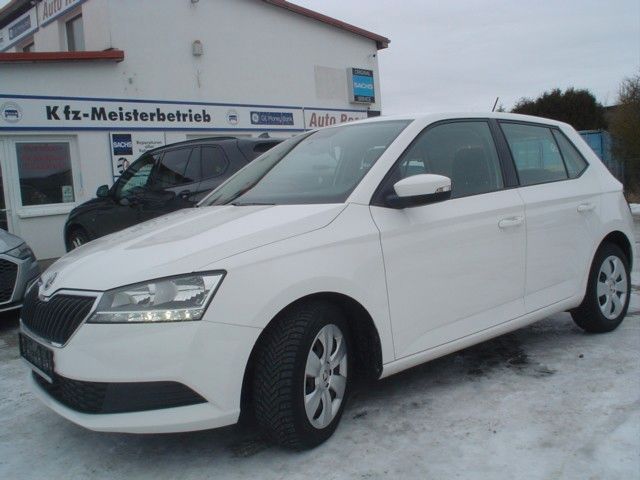 Skoda Fabia 19.500 km 11.550 &euro; Brüsewitz 19071