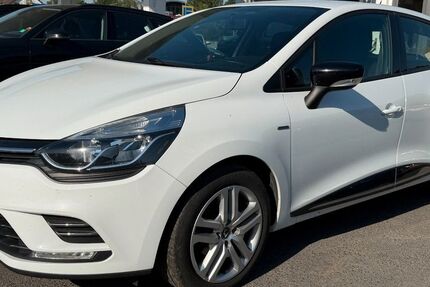 Renault Clio 87.300 km 8.950 &euro; Sontra 36205