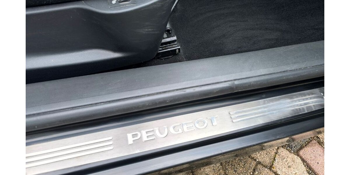 Peugeot 207 127.800 km 1.499 &euro; Goslar 38642
