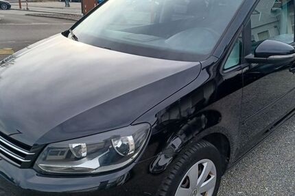 VW Touran 181.428 km 3.999 &euro; Reutlingen 72766