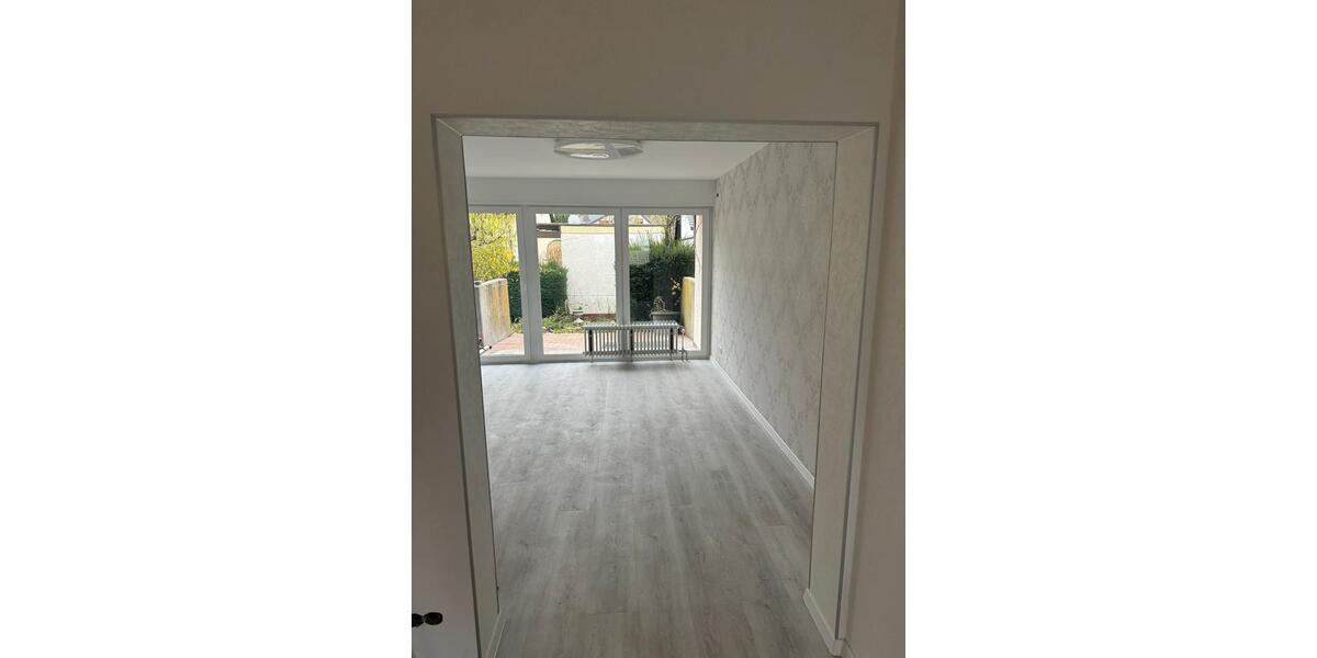 Reihenhaus Dudenhofen - 5 Zimmer, 125 m&sup2;, 1.700&euro; | Angebot:26429857