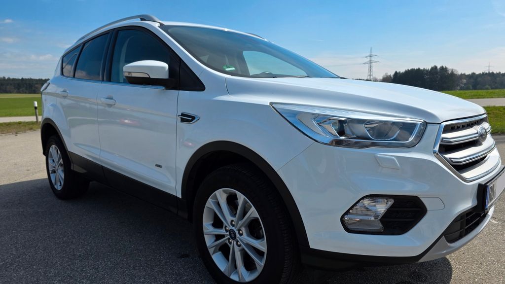 Ford Kuga 75.000 km 13.980 &euro; Tuntenhausen 83104