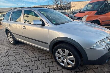 Skoda Octavia 322.000 km 2.350 &euro; Karlsruhe 76189