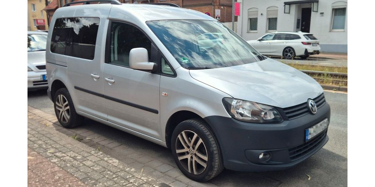 VW Caddy 150.000 km 8.500 &euro; laatzen 30880