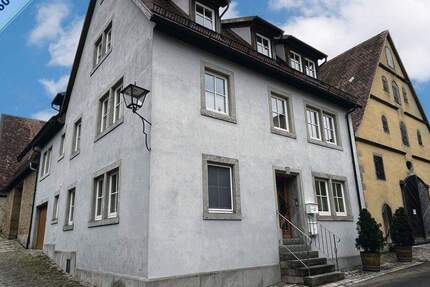 Wohnen & vermieten in der historischen Altstadt von Rothenburg o. d. Tauber - Einfamilienhaus mit zwei Apartments 7 zimmer