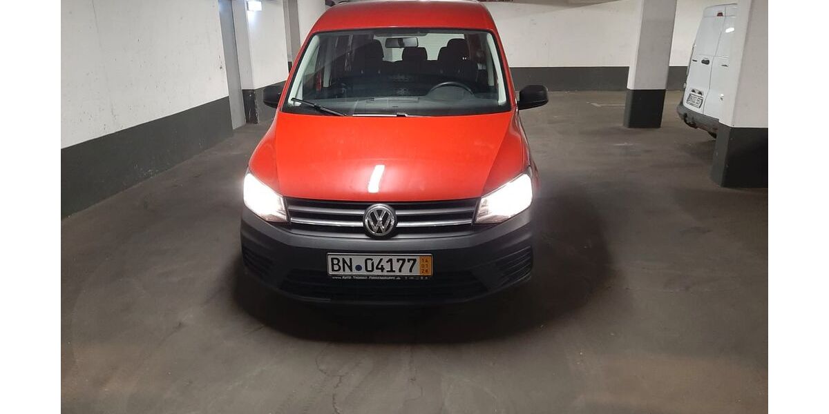 VW Caddy 178.800 km 7.900 &euro; Bonn 53119