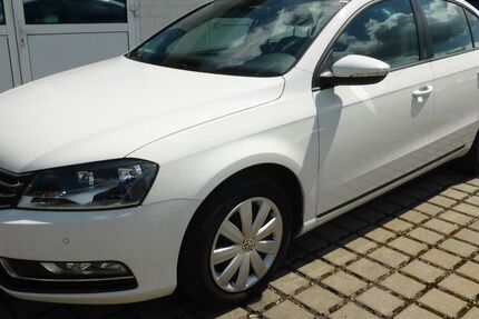 VW Passat 92.375 km 8.990 € Wolfenbüttel 38304