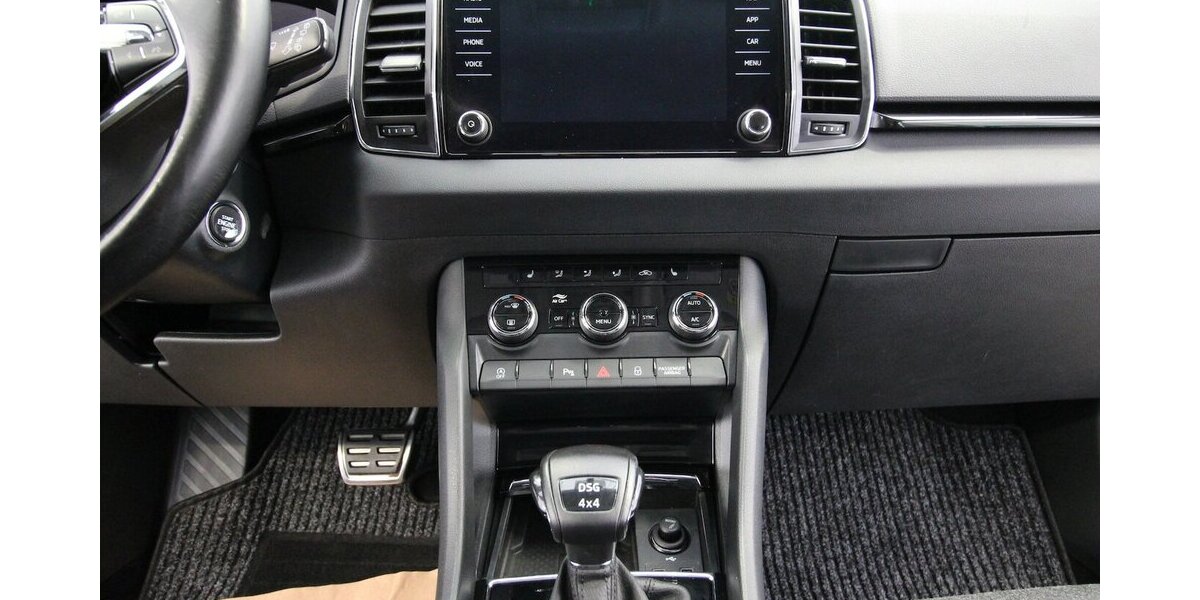 Skoda Karoq 2.0 TDI 7-DSG 4x4 Style LED+NAVI+KAMERA 172.628 km 17.000 &euro; Hagenow 19230