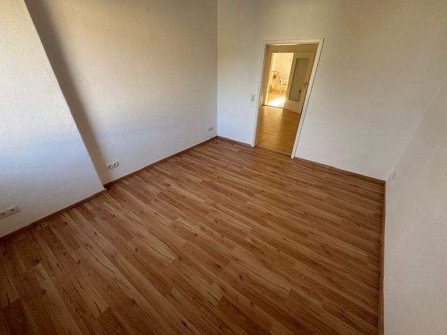 480GS2 - Charmante 4-Zimmer-Wohnung mit Kamin und Einbauküche – direkt an Schule und Bahnhof 4 zimmer