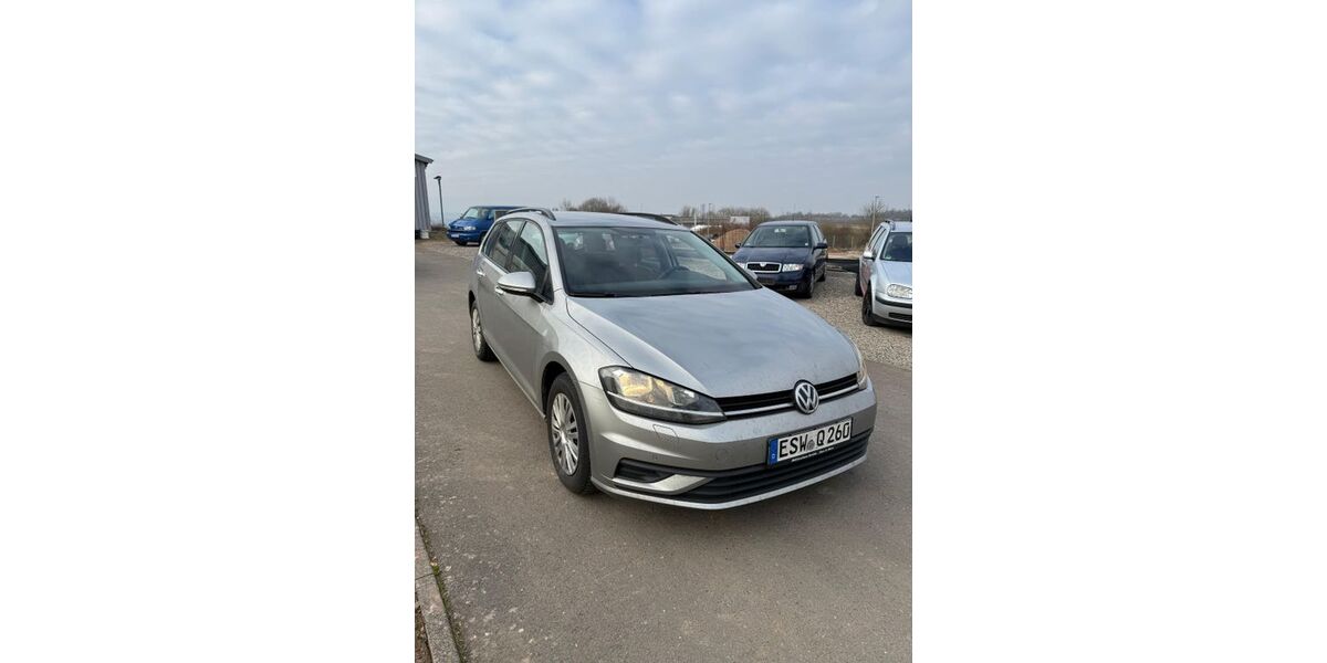VW Golf 265.000 km 8.889 &euro; Sontra 37269