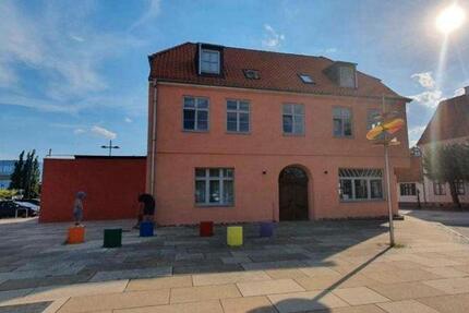 Stilvolle 4-Raum-Wohnung mit großzügiger Sonnenterrasse in WLG 4 zimmer