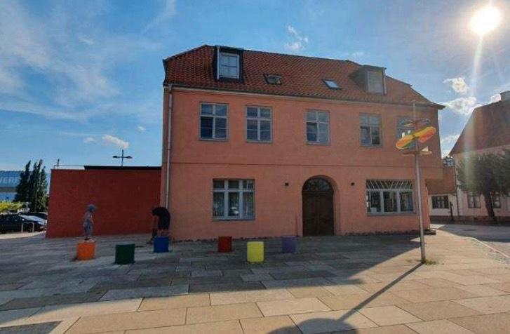 Stilvolle 4-Raum-Wohnung mit großzügiger Sonnenterrasse in WLG 4 zimmer