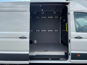 VW Crafter Kasten 35 L3H3 4M NAV LED ACC KAMERA PDC 2.040 km 58.990 &euro; Sangerhausen 06526
