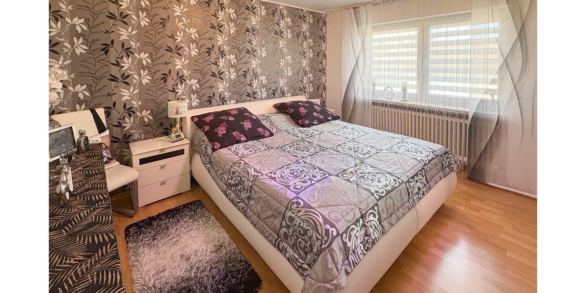 Viel Platz für Familie & Kapital: Gepflegtes Mehrfamilienhaus mit 3 Wohneinheiten - Mehrfamilienhaus, Wohnhaus Meisenheim | Angebot:27168424