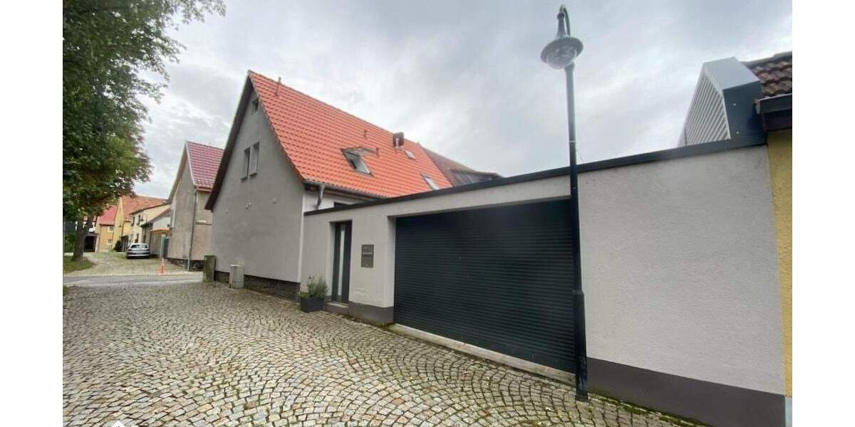 Einfamilienhaus Kölleda - 3 Zimmer, 110 m&sup2;, 1.000&euro; | Angebot:25275580