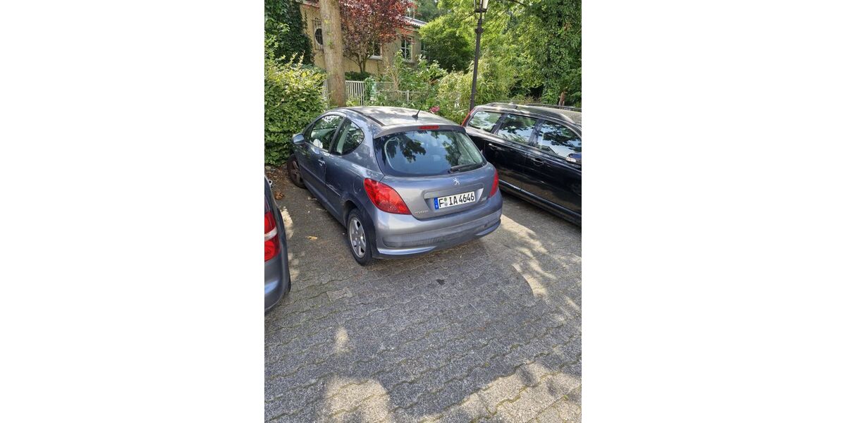Peugeot 207 149.000 km 2.150 &euro; Frankfurt Am Main 60528