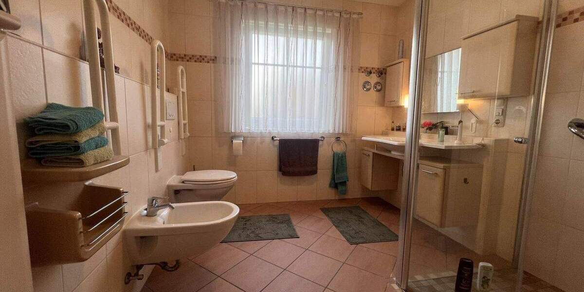 Etagenwohnung Ruhstorf an der Rott Ruhstorf - 4 Zimmer, 190 m&sup2;, 415.000&euro; | Angebot:23970536