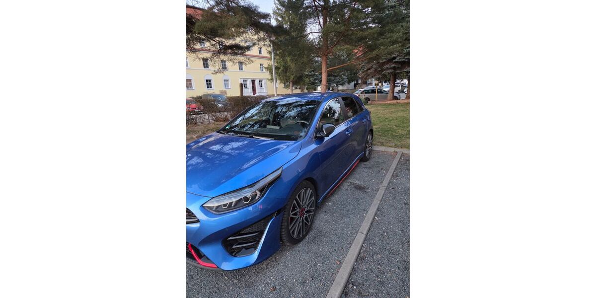 Kia ceed / Ceed 62.000 km 24.600 &euro; Zwickau 08056