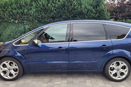 Ford S-Max 166.000 km 6.499 € Großschönau 02779