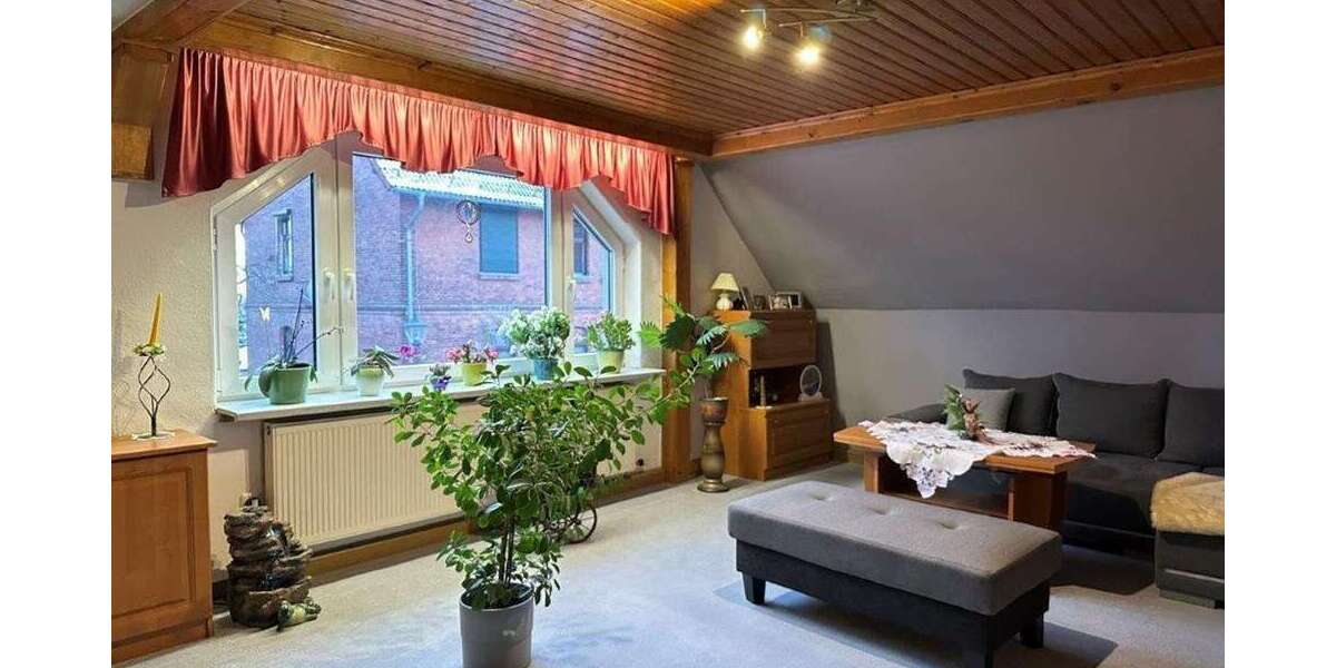 gepflegtes, freistehendes Ein- Zweifamilienhaus in ruhiger Lage von Peuschen zu verkaufen - Einfamilienhaus Peuschen | Angebot:20430380