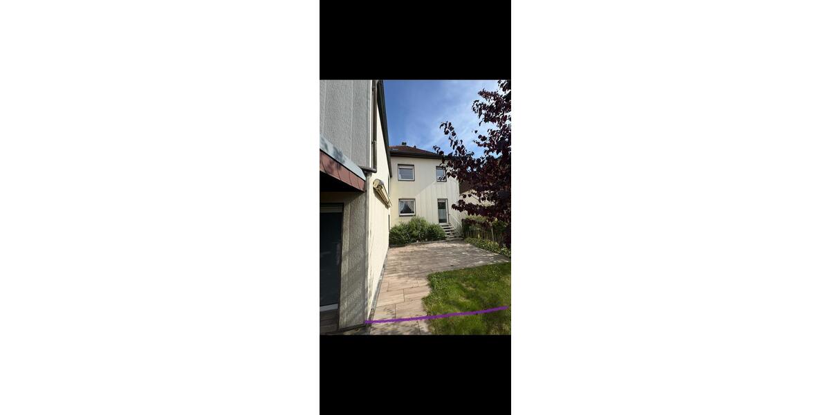 Einfamilienhaus Gütersloh Kattenstroth - 7 Zimmer, 220 m&sup2;, 2.400&euro; | Angebot:25358175