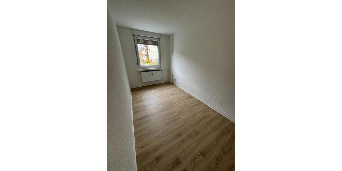 Erstbezug nach Modernisierung im Erdgeschoss 3 zimmer