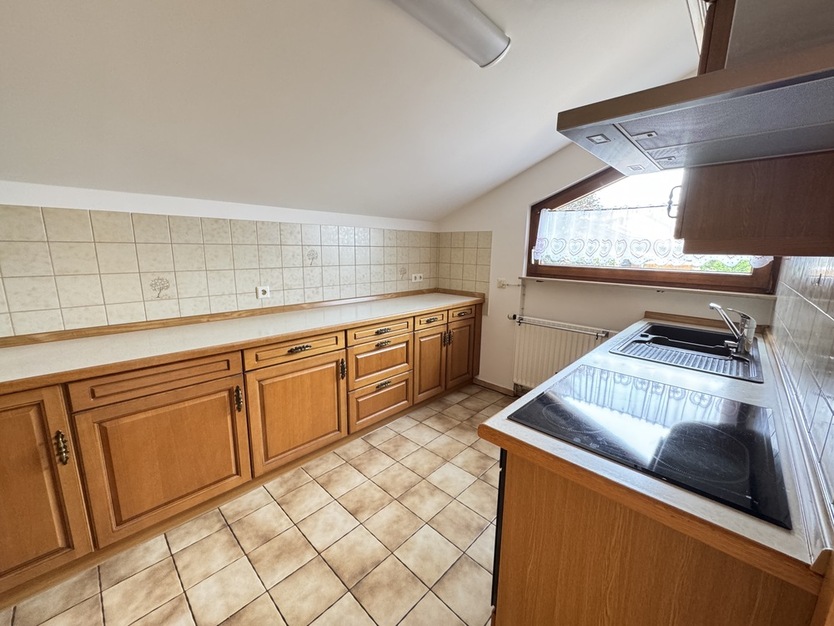 Freistehendes 3-Familienhaus in guter und ruhiger Wohnlage 12 zimmer