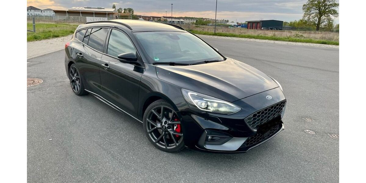 Ford Focus 83.000 km 18.000 &euro; Rostock 18069