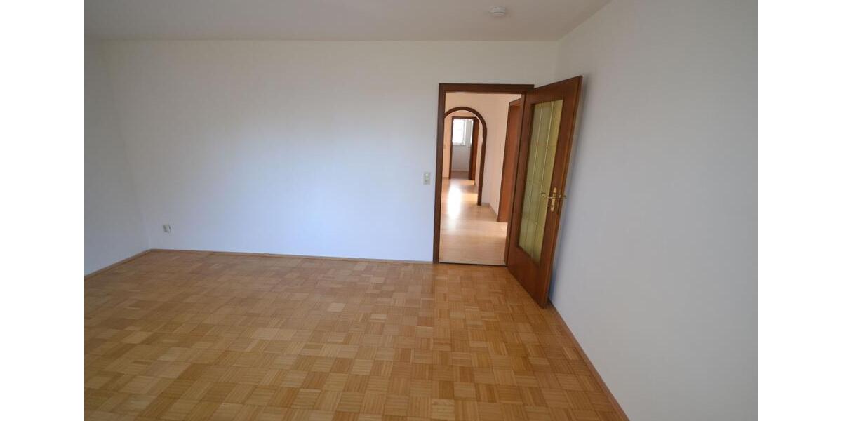 Erdgeschoßwohnung Eichenau - 4 Zimmer, 110 m&sup2;, 1.600&euro; | Angebot:24676685