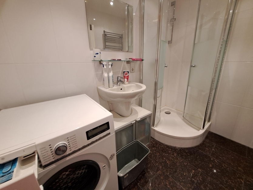 4,5-Zimmer-Wohnung (ohne Balkon!) in München-Sendling