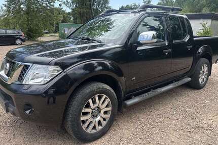 Nissan Navara 299.900 km 8.900 &euro; Frankfurt am Main 60486