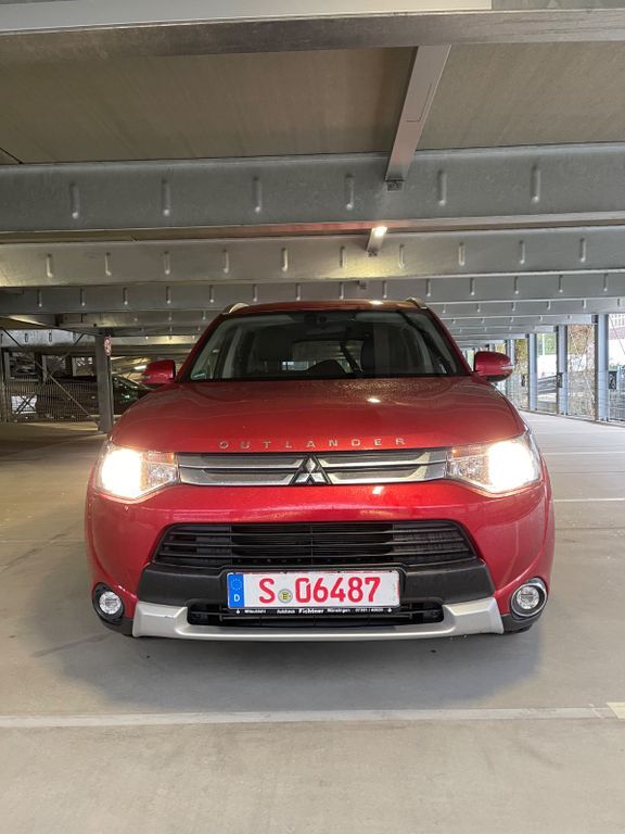 Mitsubishi Outlander 76.900 km 13.750 € Stuttgart 70376