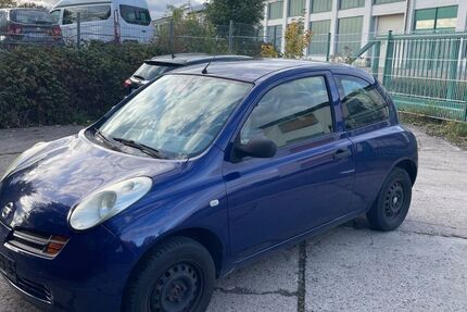 Nissan Micra 122.000 km 800 &euro; Weimar 99423